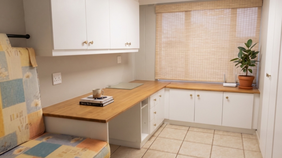 To Let 2 Bedroom Property for Rent in Middedorp Western Cape